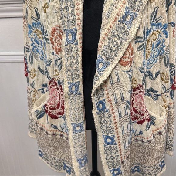 BIYA- Johnny Was, XLFloral Knit Hooded Cardigan - Picture 2 of 7